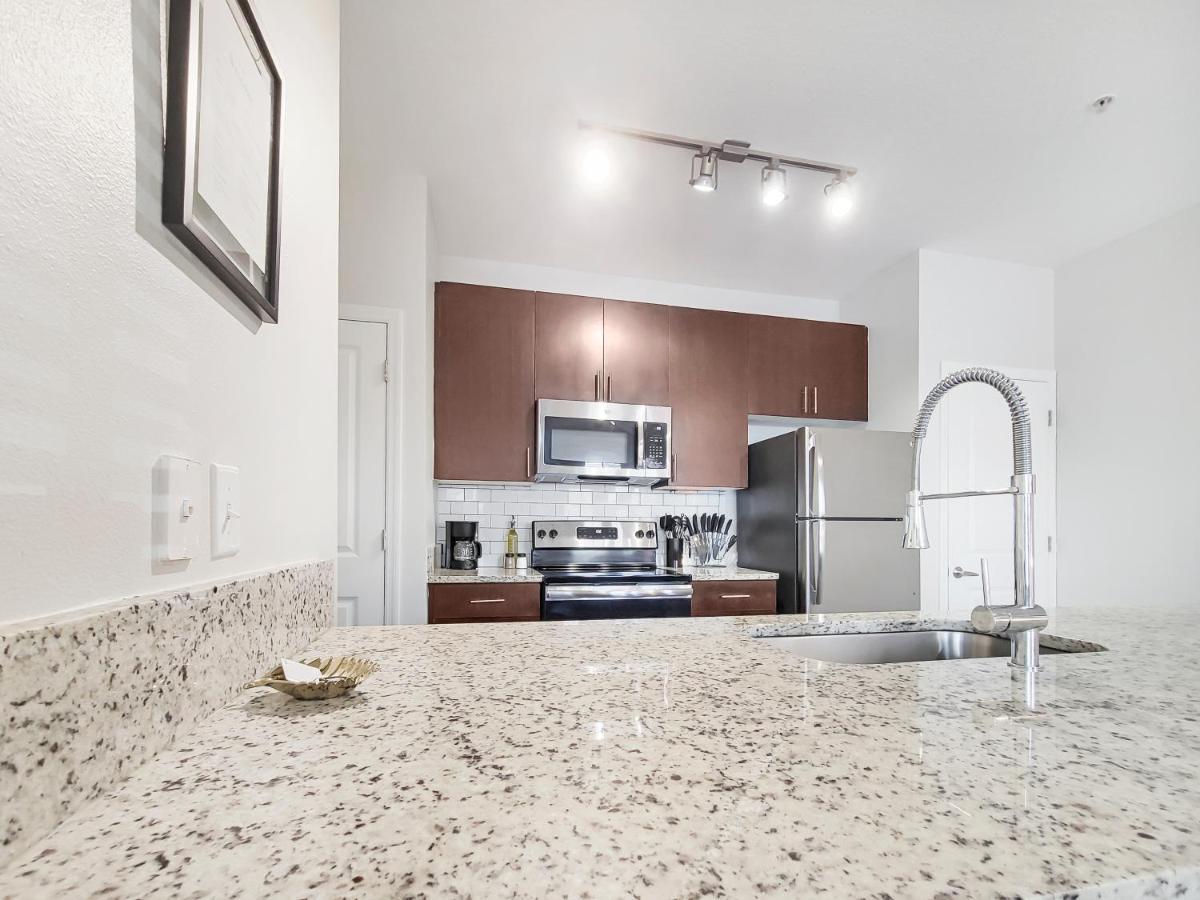 Getaway Apartment Near Beaches And Airport Tampa Exterior photo